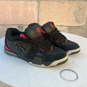 Man, size 12, DC shoes, frenzy, red and black